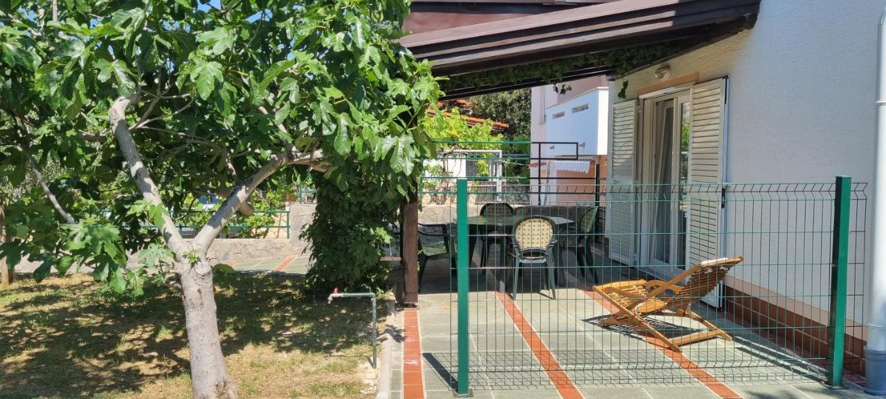 Apartmani Karla Baška Eksteriør bilde